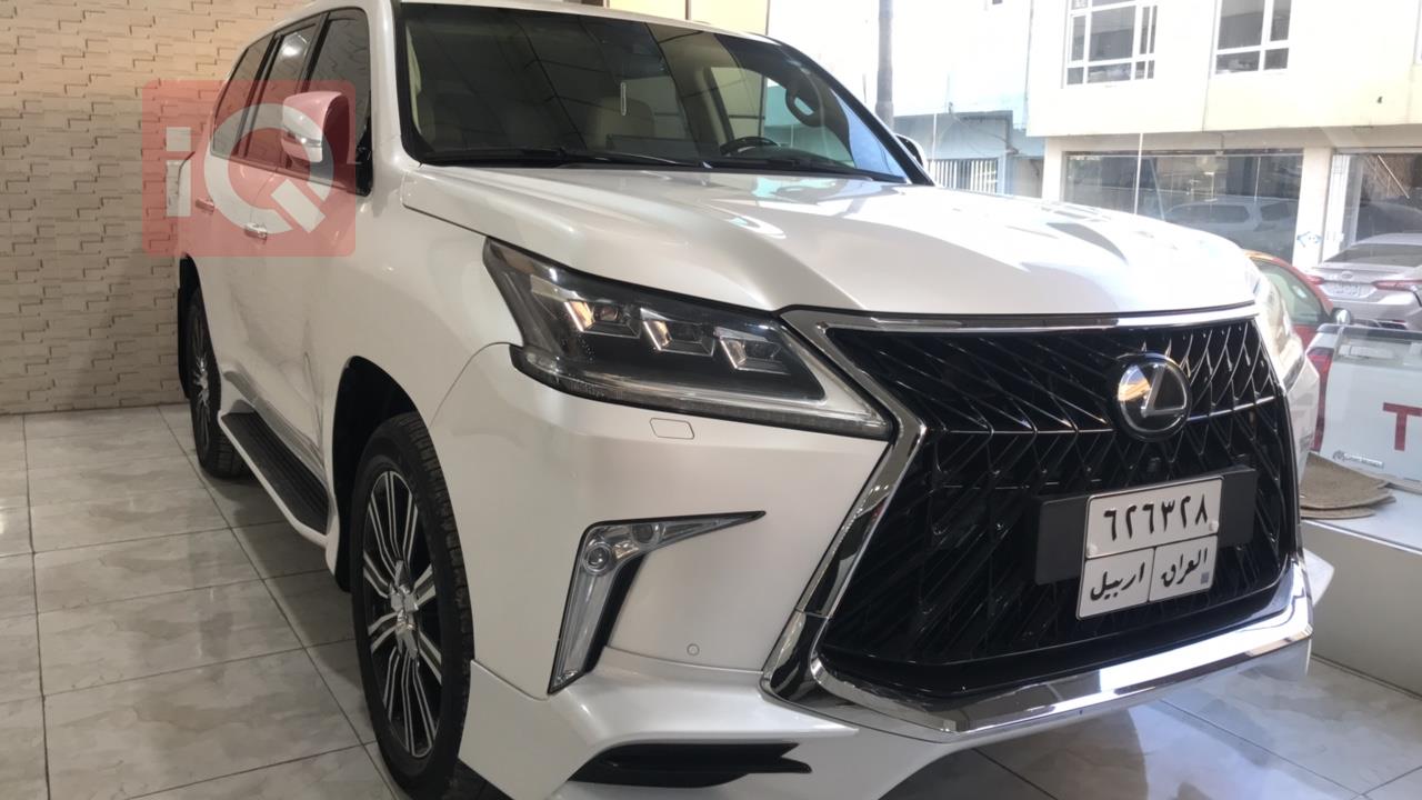 Lexus LX